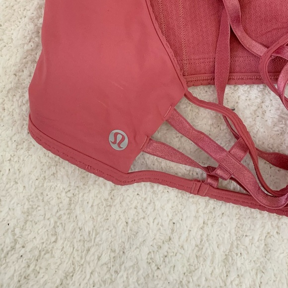 1093.♎️Lululemon hot spell bra - Picture 4 of 5